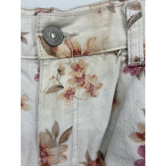 American Eagle Floral Mom Shorts White Pink 6 Cotton Denim Jeans Cuffed Hem EUC - Picture 3 of 10